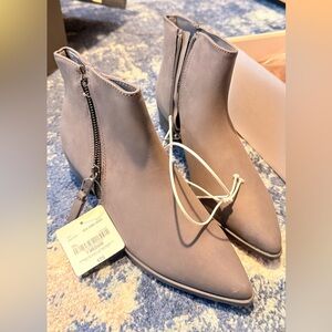 Worthington Women's Gray Ankle Booties 7M